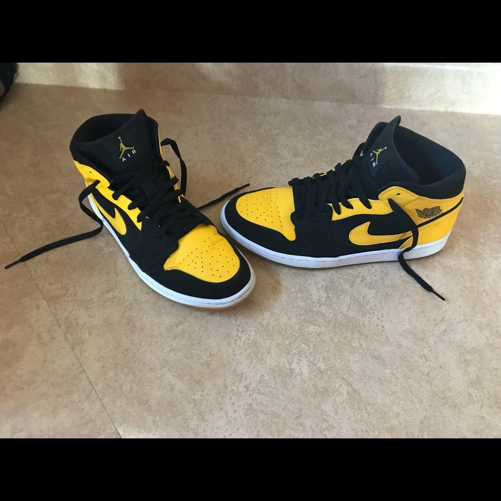 Air Jordan 1 “new love” size 12